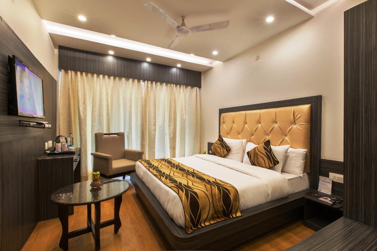 Hotel Trinity Heights McLeod Ganj Exteriör bild