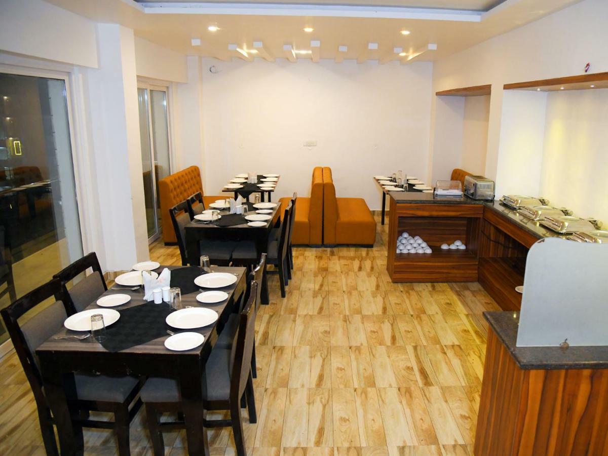 Hotel Trinity Heights McLeod Ganj Exteriör bild
