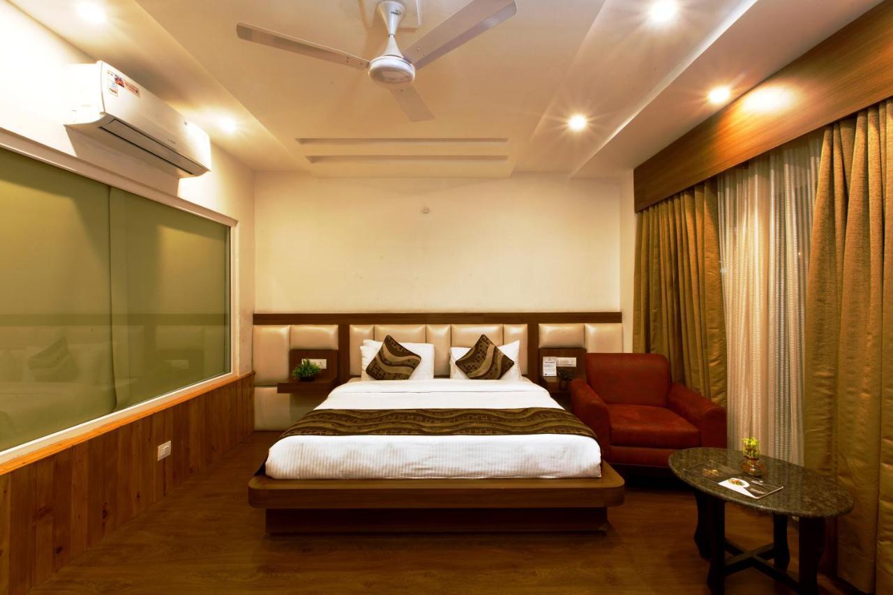 Hotel Trinity Heights McLeod Ganj Exteriör bild