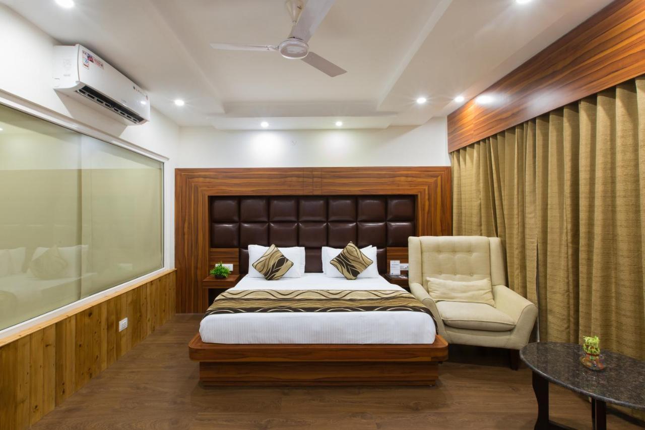 Hotel Trinity Heights McLeod Ganj Exteriör bild