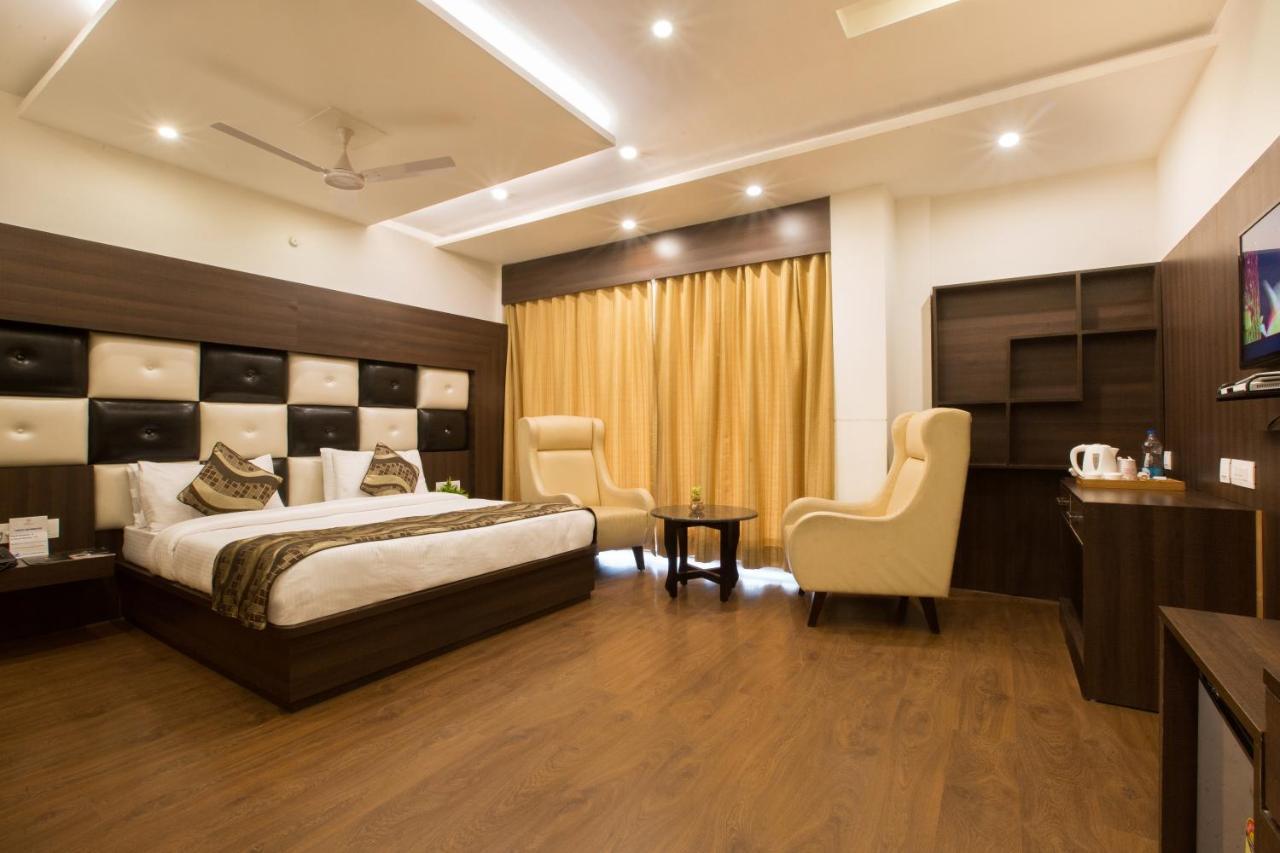 Hotel Trinity Heights McLeod Ganj Exteriör bild
